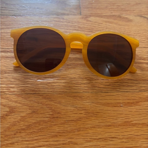 goodr Accessories - Stylish Yellow Sunglasses for Women
